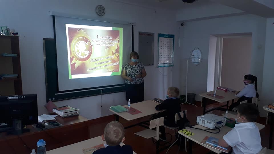 Қарттар күніне орай "Қарттарын қадірлеген ел ардақты" тақырыбында сынып сағаты болып өтті.